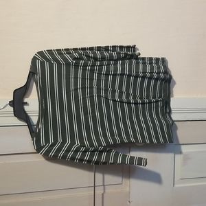 Green and white half sleeve, M